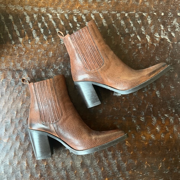 Steve Madden Adler Boot - Picture 3 of 3